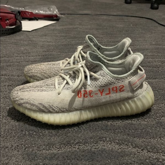 Yeezys Blue Tints Size 9 - Picture 2 of 2